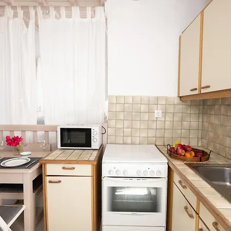 アパート Almyra オルノス